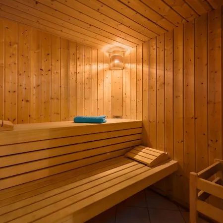 Cozy In With Sauna